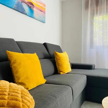 Apartament Bonita Casa Centrica Con Piscina & Parking Torremolinos Zewnętrze zdjęcie