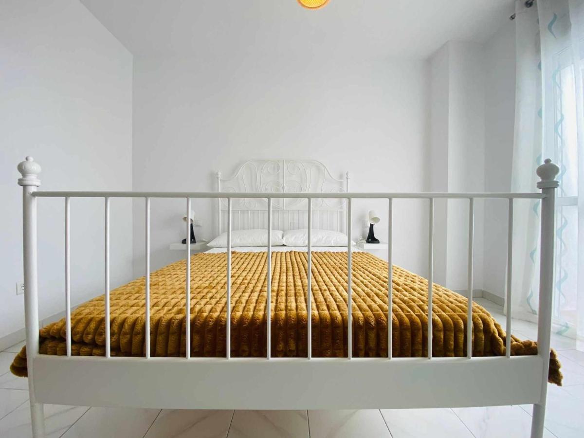 Bonita Casa Centrica Con Piscina & Parking Appartamento